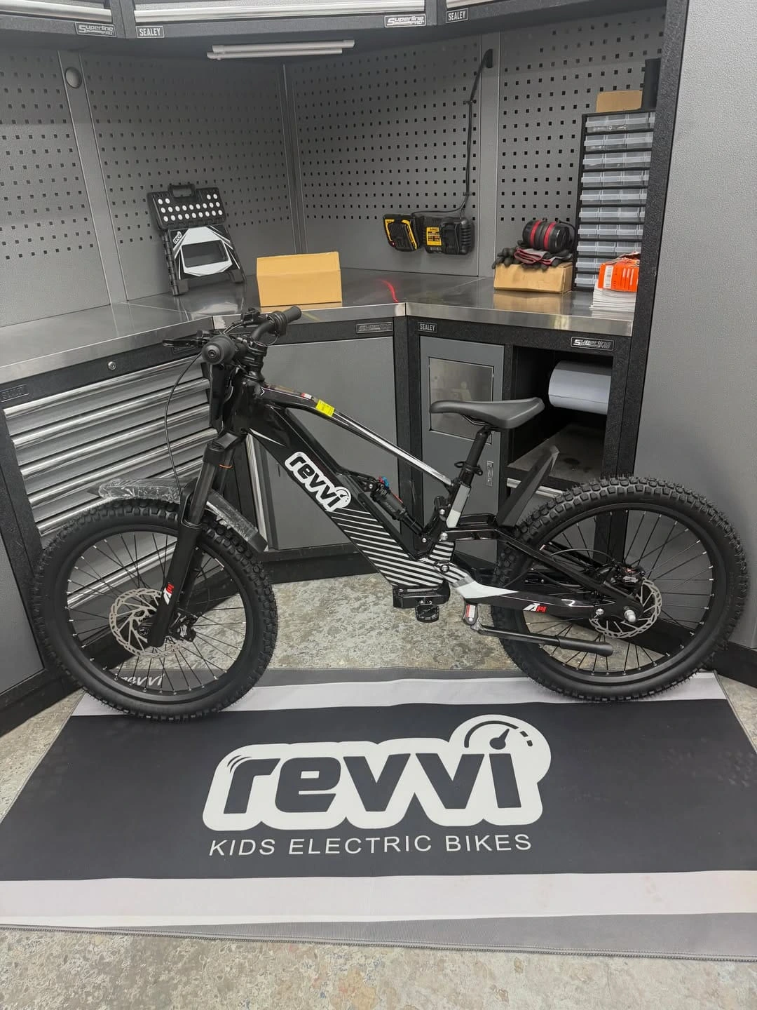 Revvi 24″ Electric Bike